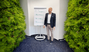 Querformat gefüllt durch KI (generative Expand)